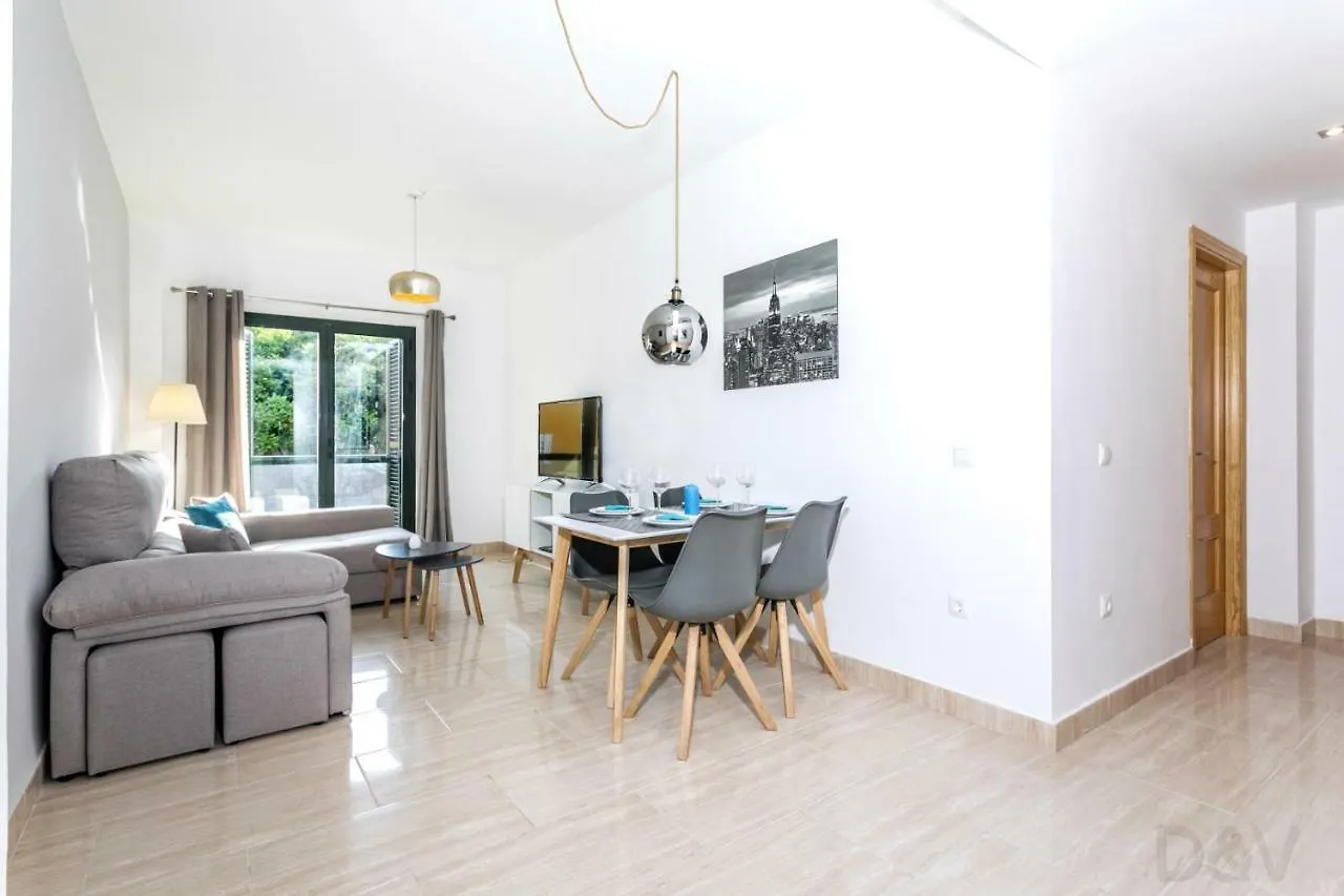 Ollerias D&V Nice Apartments مالقة