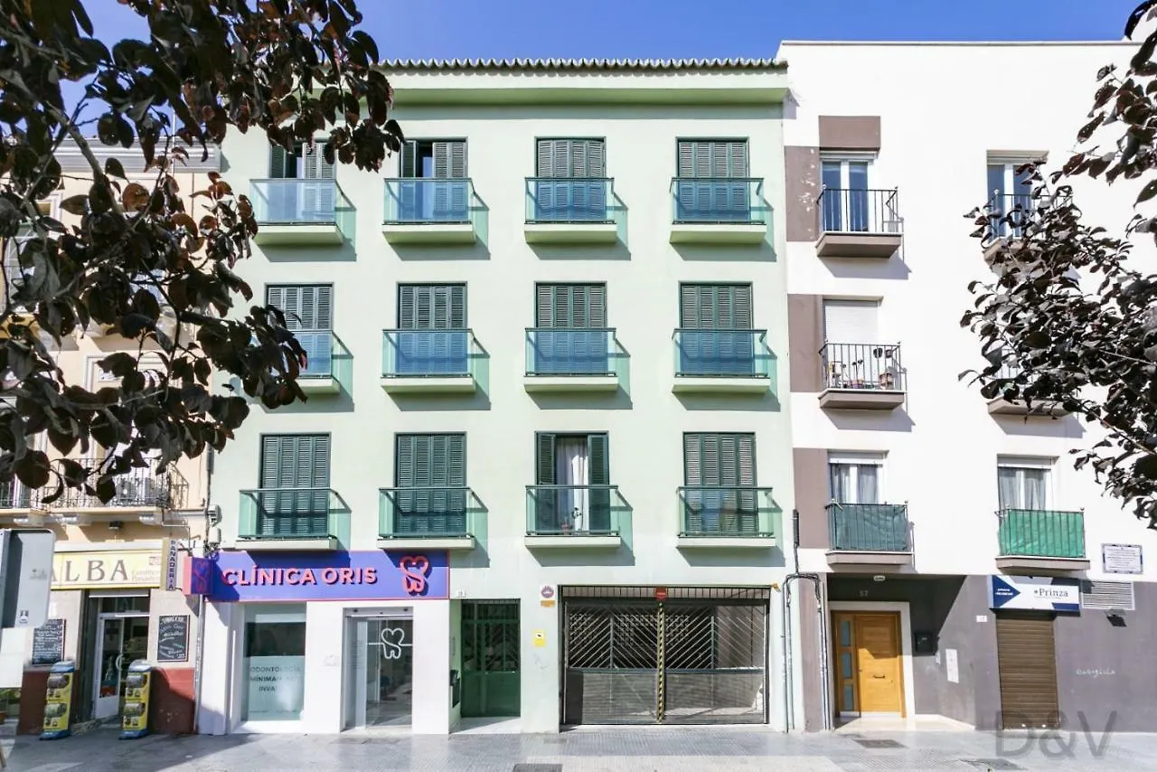 Ollerias D&V Nice Apartments مالقة 0*,