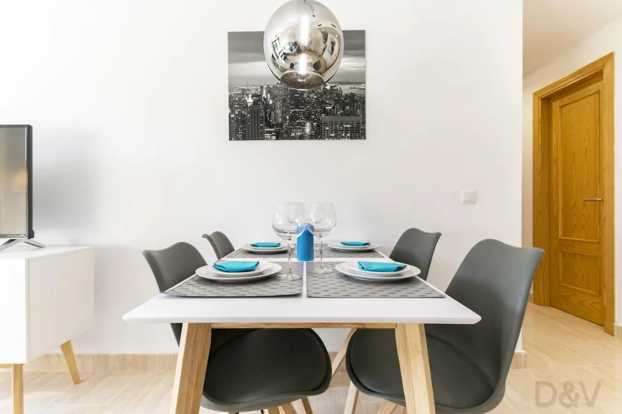 Ollerias D&V Nice Apartments مالقة